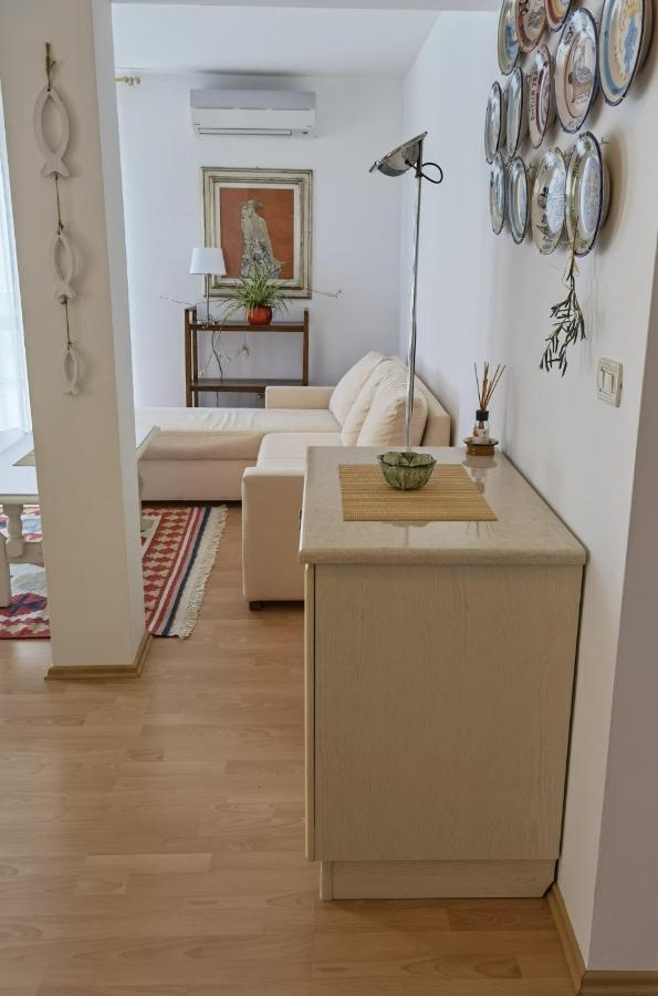 Aria Deluxe Superior 5 Star Apartment, Your Piece Of Heaven By The Sea & Park, With Sea & Park View Novigrad  Exterior photo