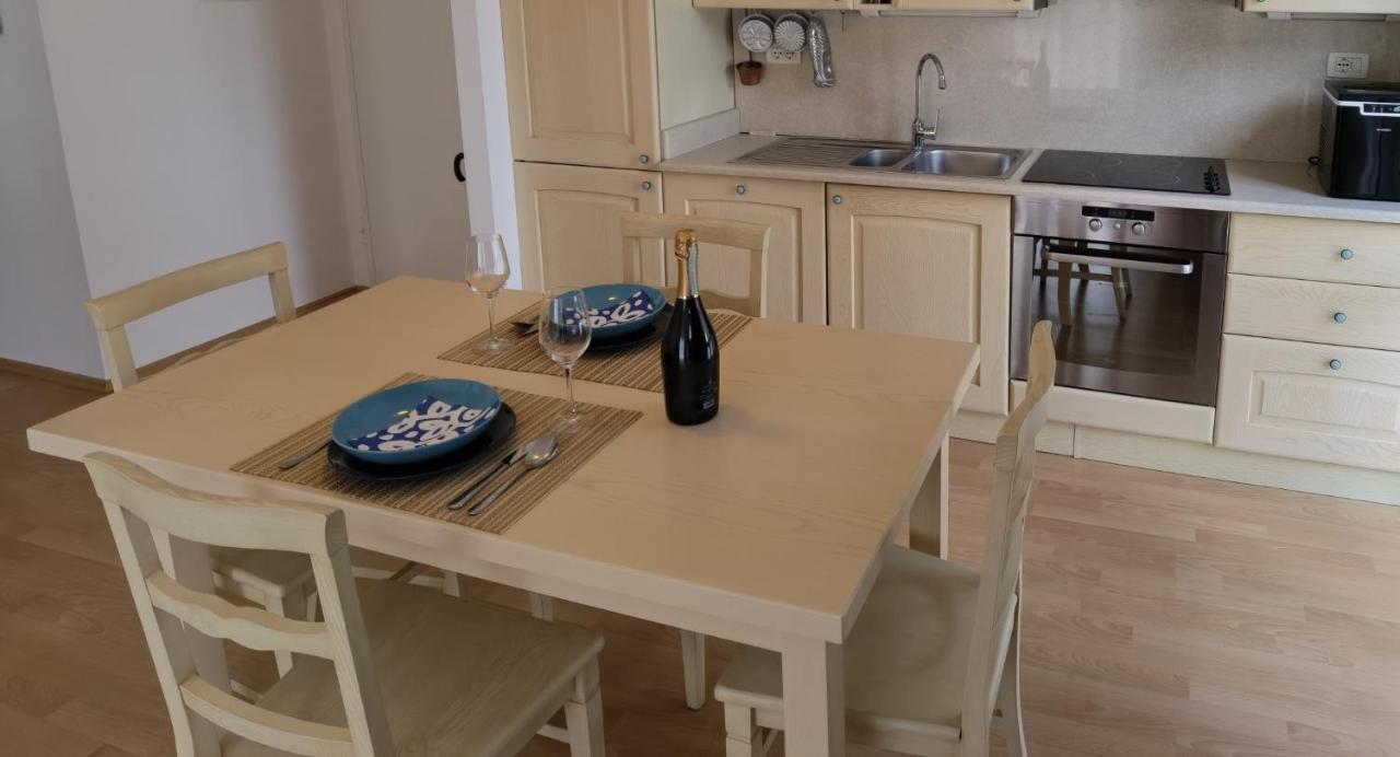 Aria Deluxe Superior 5 Star Apartment, Your Piece Of Heaven By The Sea & Park, With Sea & Park View Novigrad  Exterior photo