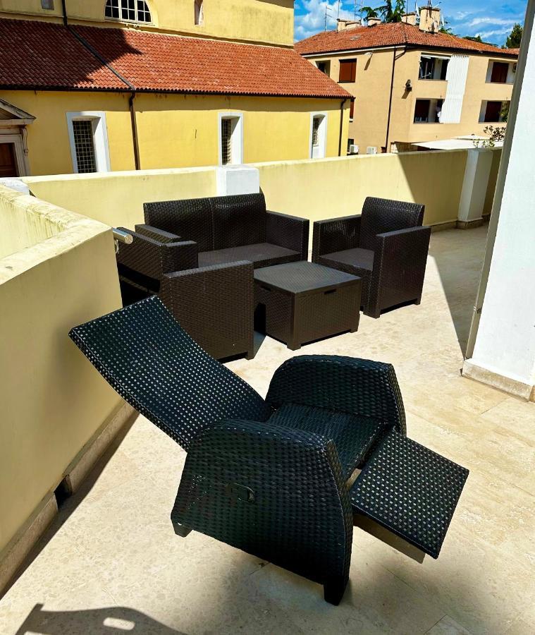 Aria Deluxe Superior 5 Star Apartment, Your Piece Of Heaven By The Sea & Park, With Sea & Park View Novigrad  Exterior photo